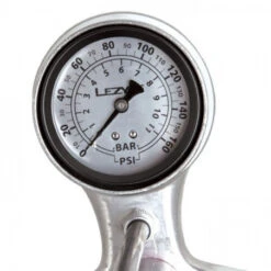 Pompe à Pied LEZYNE CNC Travel -Gazelle Velo Boutique pompe a pied lezyne cnc travel 2