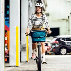 Sacoche De Guidon Panier étanche ORTLIEB 17,5L Up-Town City 8 Sacoche De Guidon Panier étanche ORTLIEB 17,5L Up-Town City -Gazelle Velo Boutique sacoche de guidon panier etanche ortlieb up town city 2