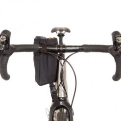 Sacoche De Guidon Tissu Noir étanche Restrap -Gazelle Velo Boutique sacoche de guidon tissu noir etanche restrap 3