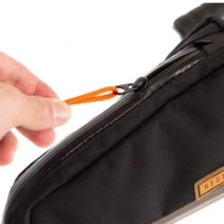 Sacoche Tube De Cadre Tissu Noir Attache Velcro Restrap -Gazelle Velo Boutique sacoche tube de cadre tissu noir attache velcro restrap 4